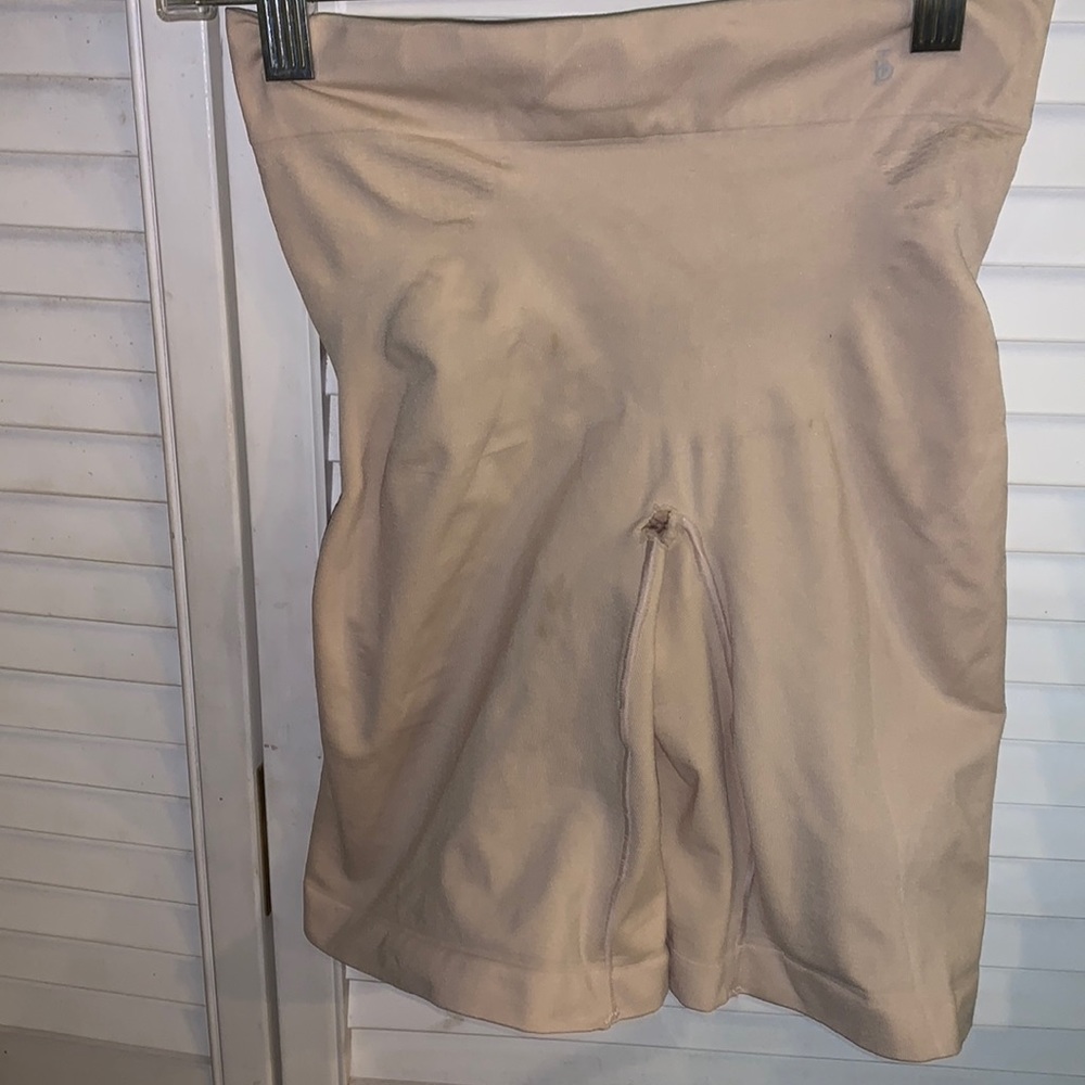 Barely there I cut out crotch med